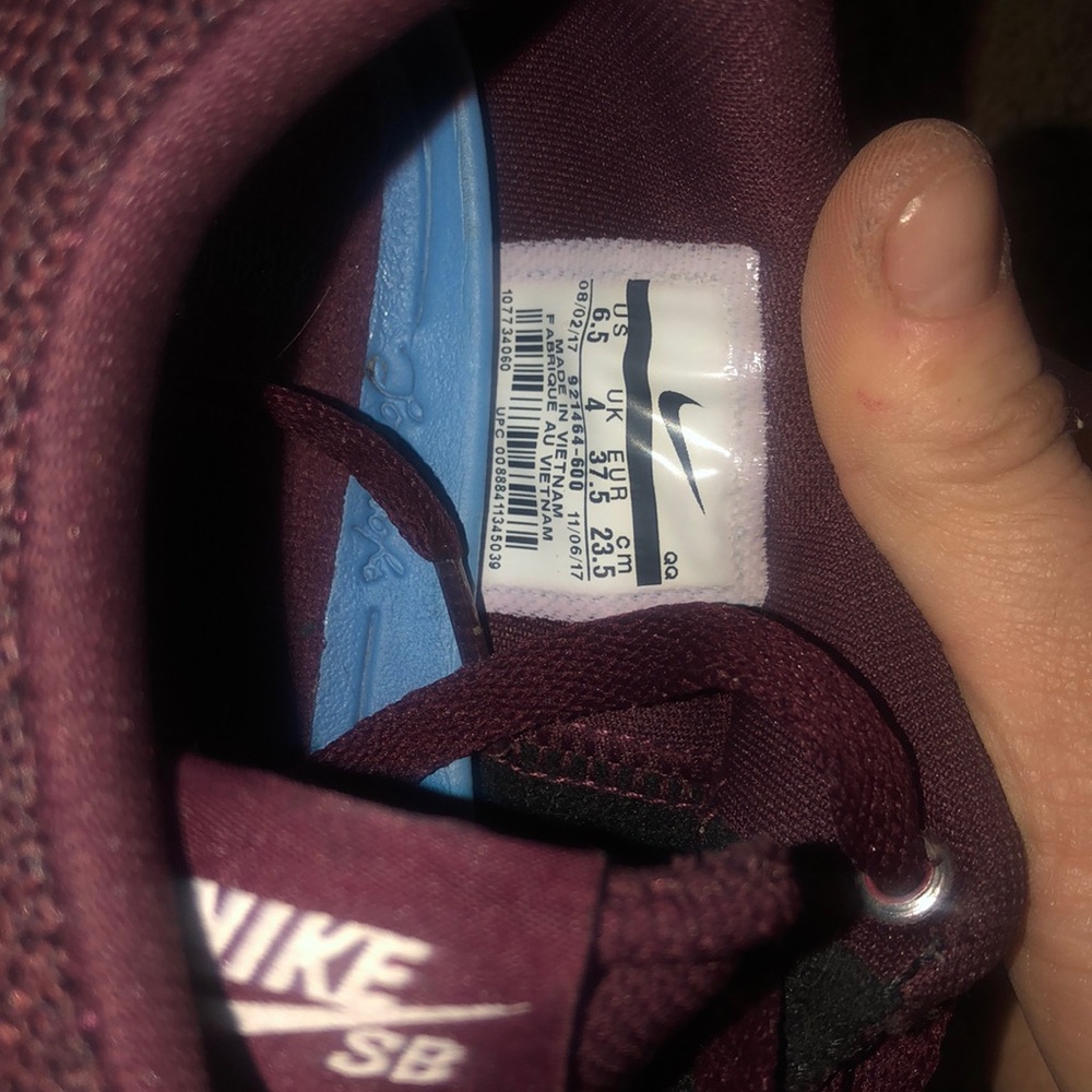 nike - Picture 2 of 5